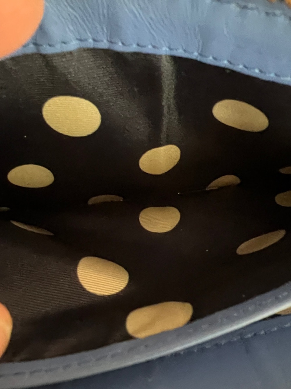 Kate Spade New York Patent Leather Zip Around Wallet Great like New Condition - Picture 16 of 17